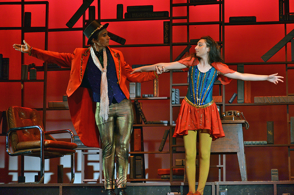 dance-duo-performance – Long Lake Camp For The Arts A pair of campers performing a dance sequence with confidence